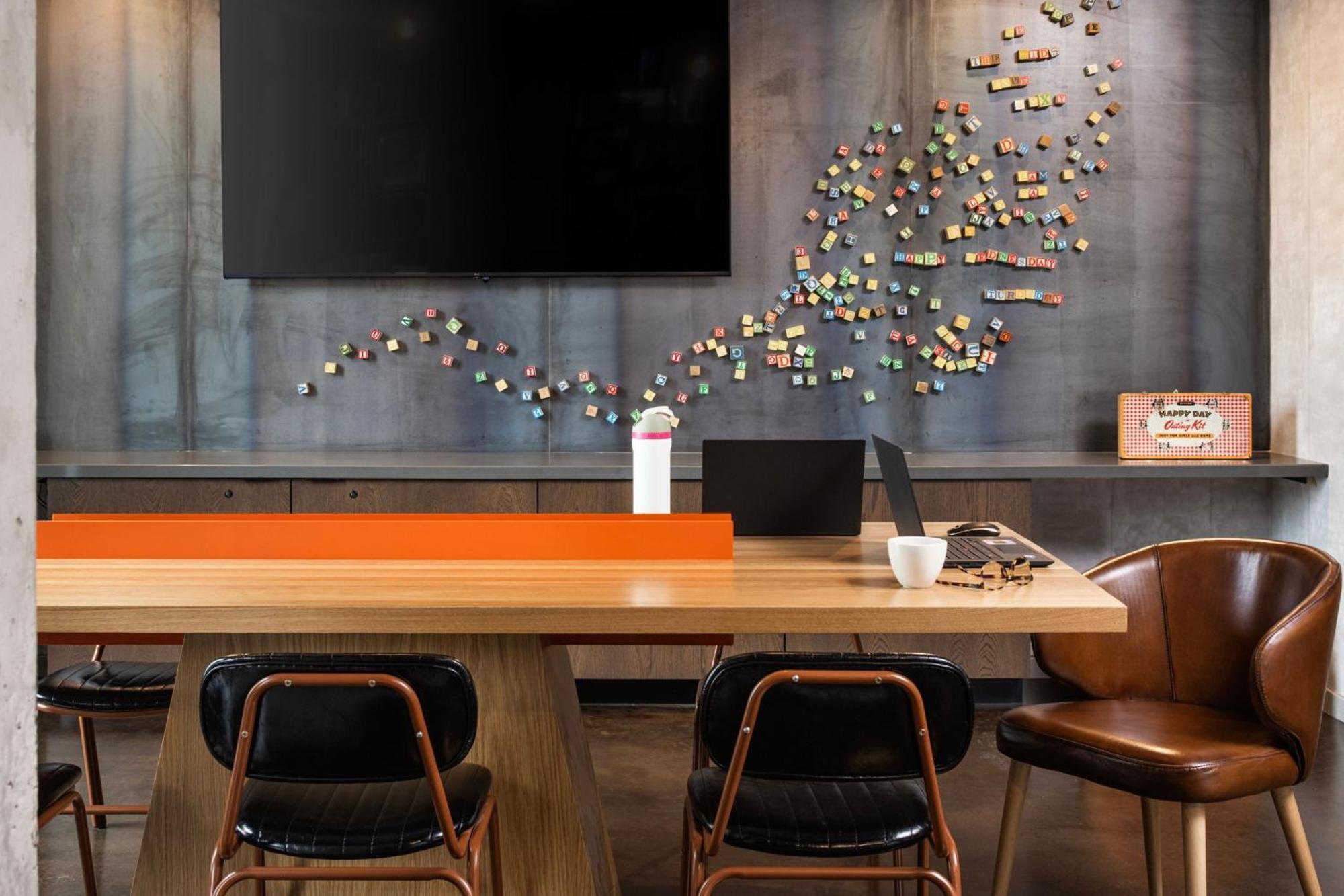 Hotel Moxy Madison Downtown Esterno foto