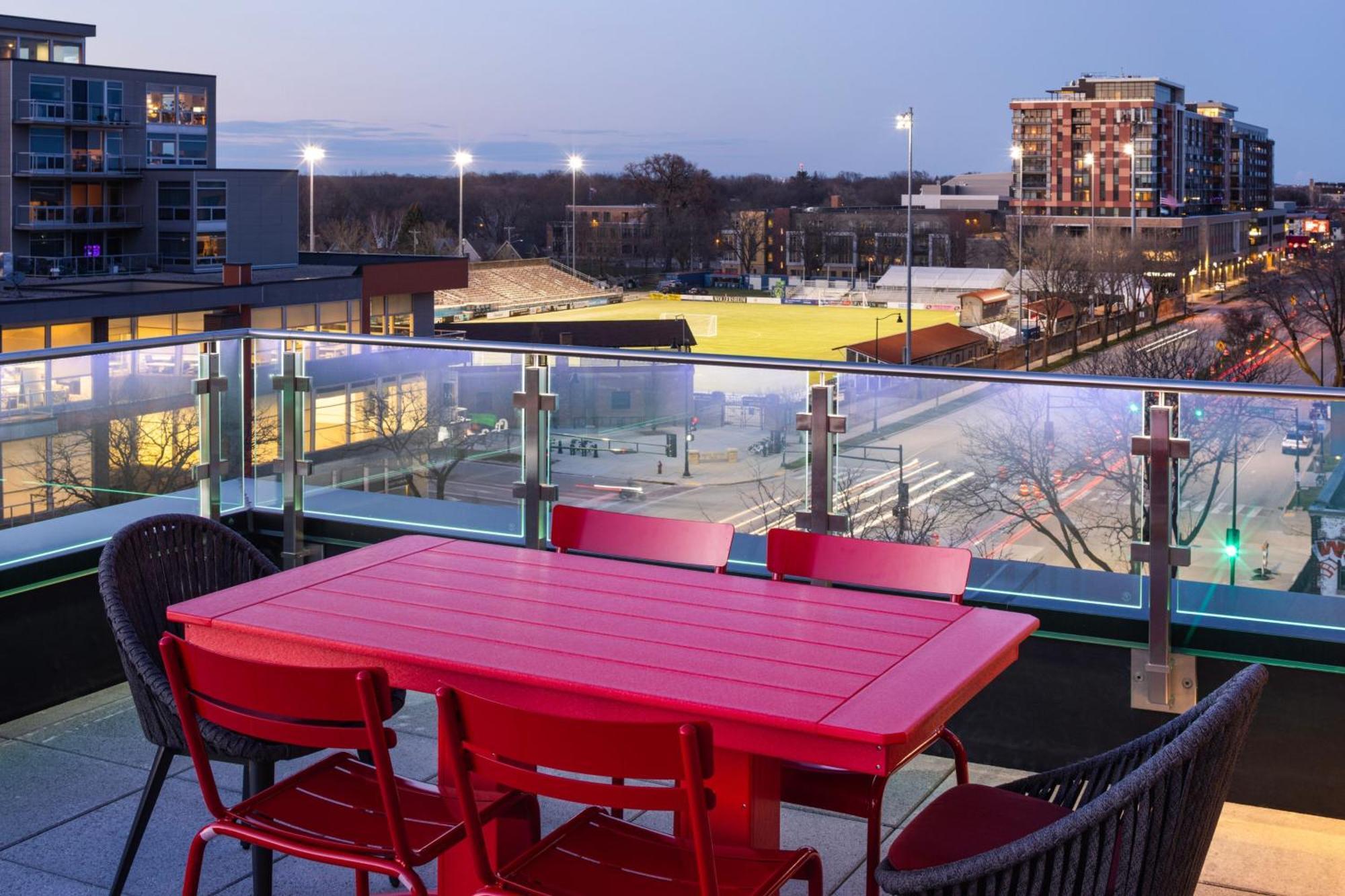 Hotel Moxy Madison Downtown Esterno foto