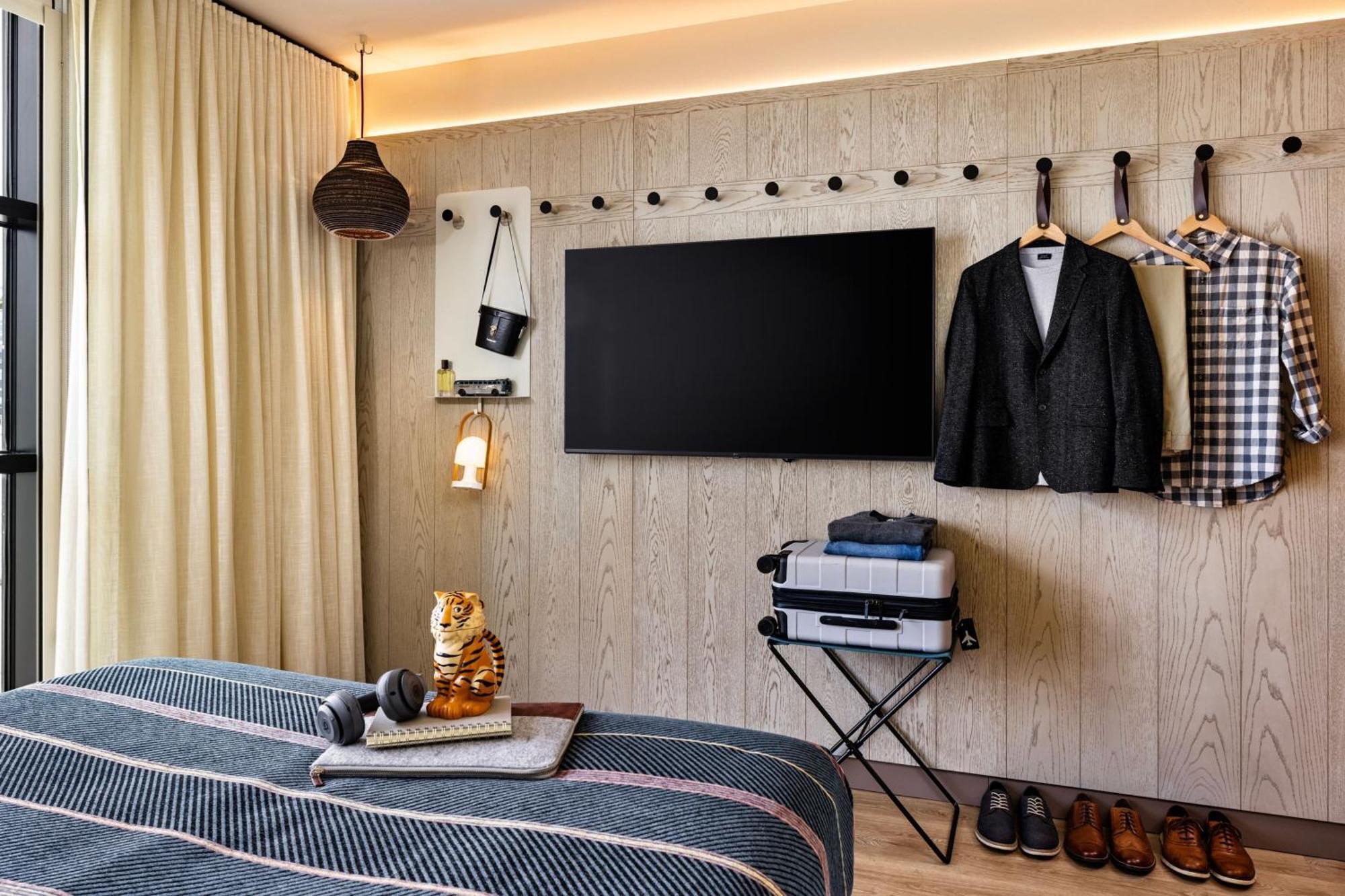 Hotel Moxy Madison Downtown Esterno foto